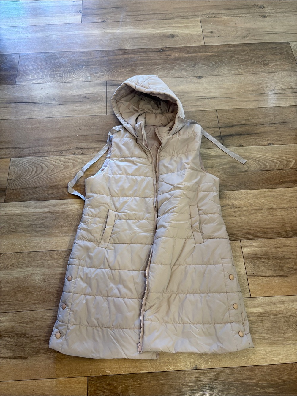 Women's Hooded Quilted Puffer Vest - Beige
